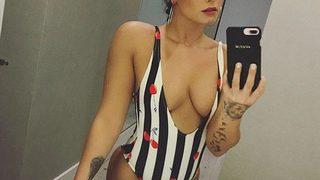 Demi Lovato yüzük attı! Aşk pozlarını sildi