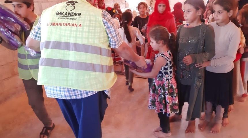 İmkander&rsquo;den 5 bin &ccedil;ocuğa kışlık giyim