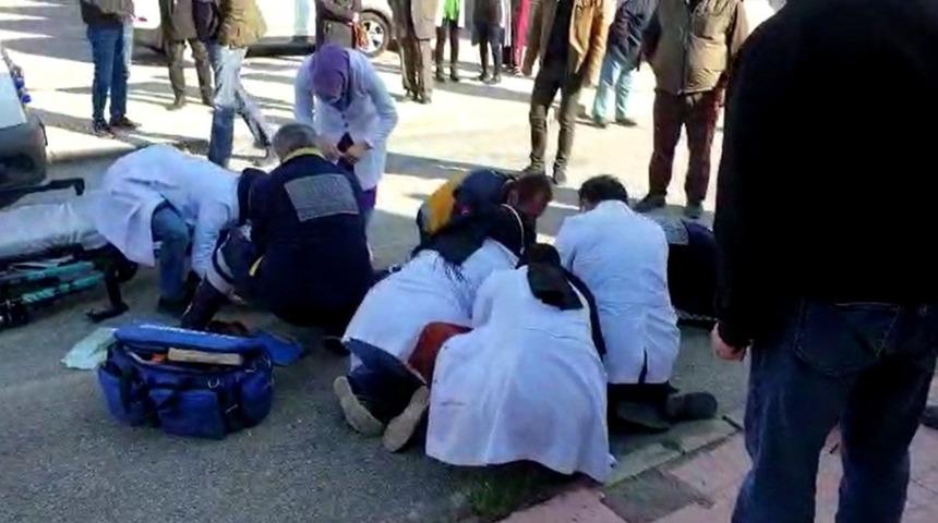 Kalp krizi ge&ccedil;iren vatandaşa ilk m&uuml;dahaleyi sağlık ocağı &ccedil;alışanları yaptı