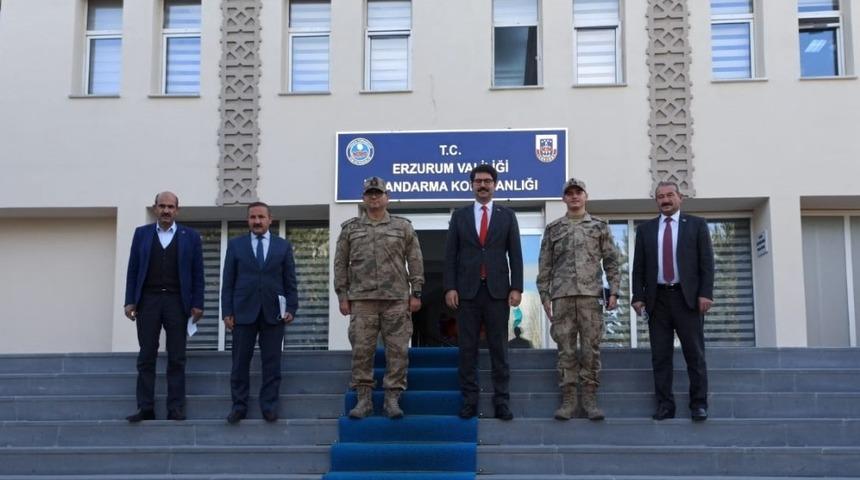 Aşkale heyetinden Jandarma Komutanlığı&rsquo;na ziyaret