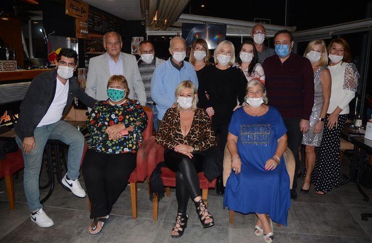 Kuşadası’nda yaşayan yabancılardan depremzedelere destek G1