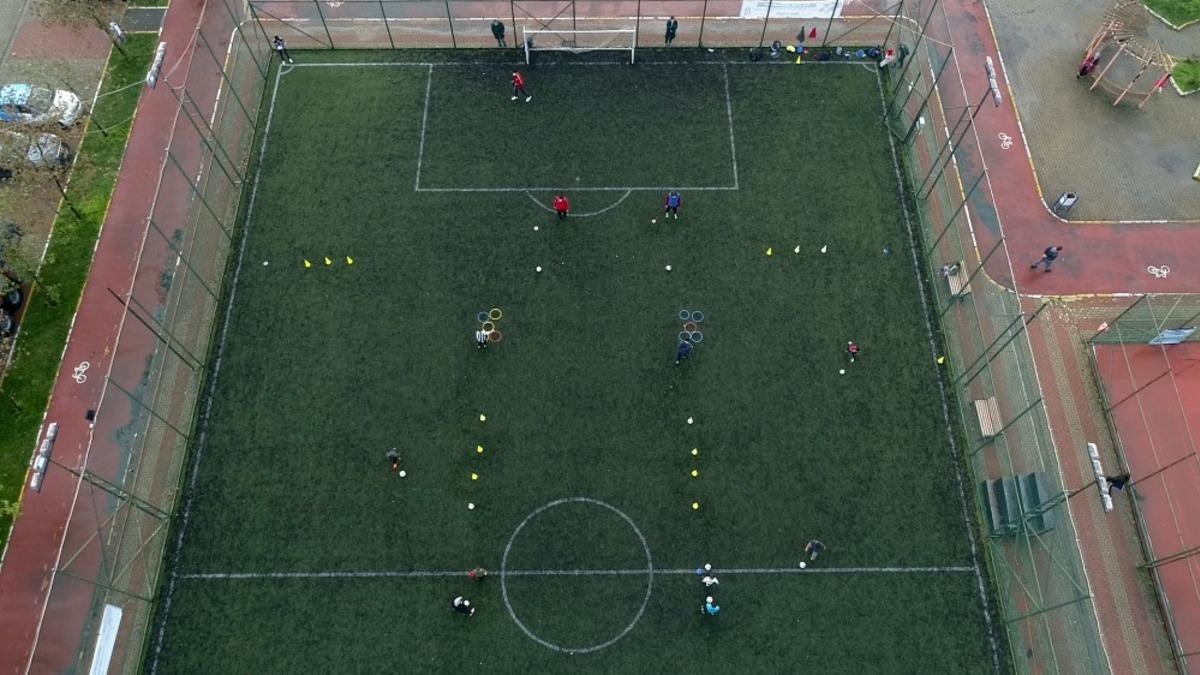 Ey&uuml;psultan&rsquo;da Kış Spor Okulları&rsquo;nda eğitimler t&uuml;m hızıyla devam ediyor