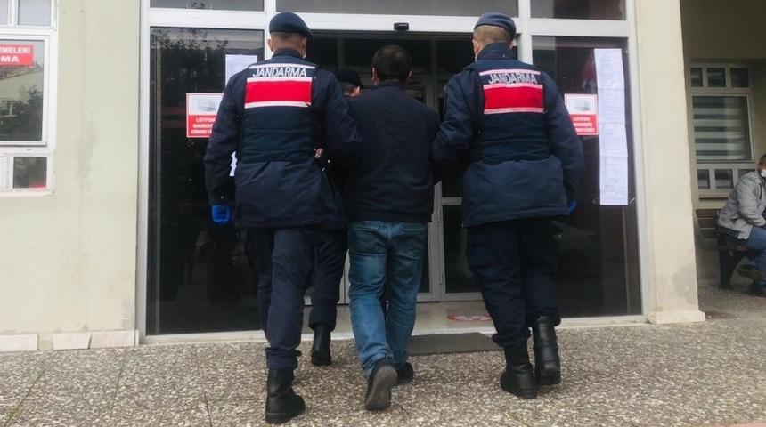 Aranan şahısları JASAT yakaladı