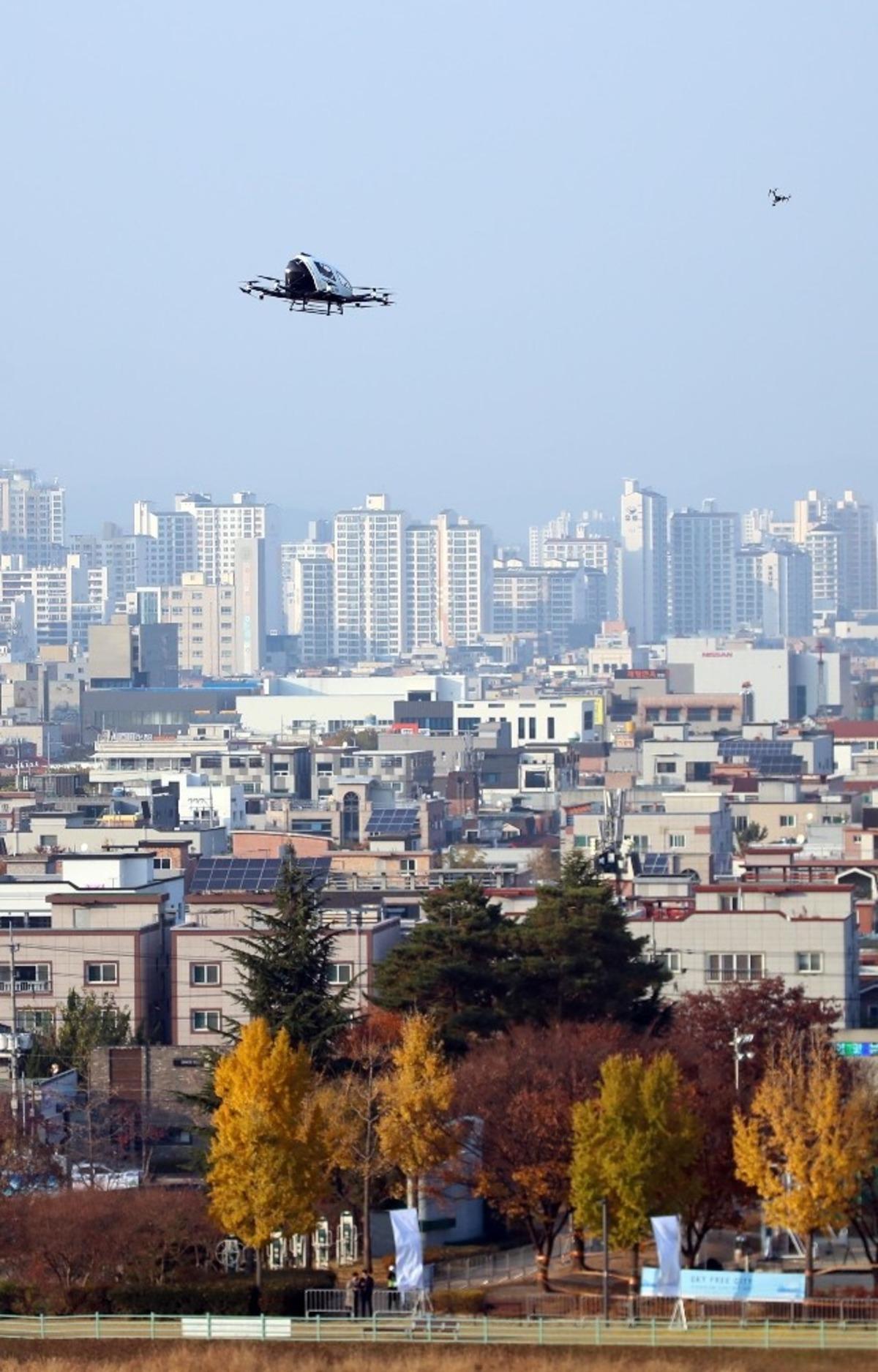 Drone taksi G&uuml;ney Kore&rsquo;nin başkenti Seul&rsquo;da ilk u&ccedil;uşunu ger&ccedil;ekleştirdi