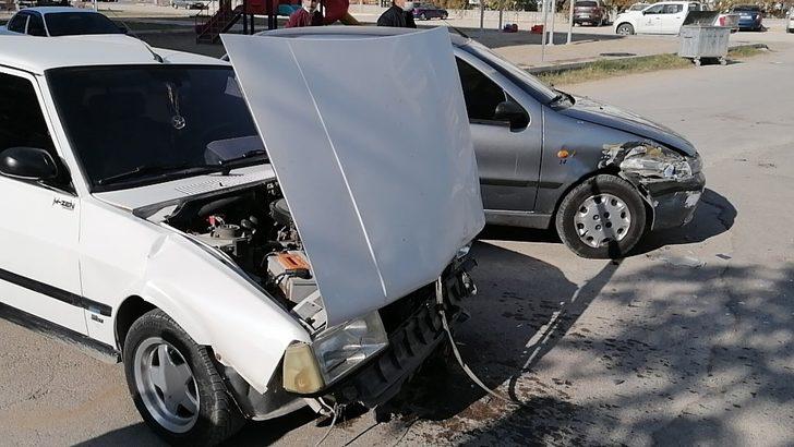 Aksaray’da otomobiller çarpıştı: 1 yaralı G3