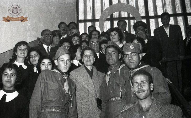 Atatürk Üniversitesinin eğitim-öğretim yılına başlamasının 62. yıl dönümü G4