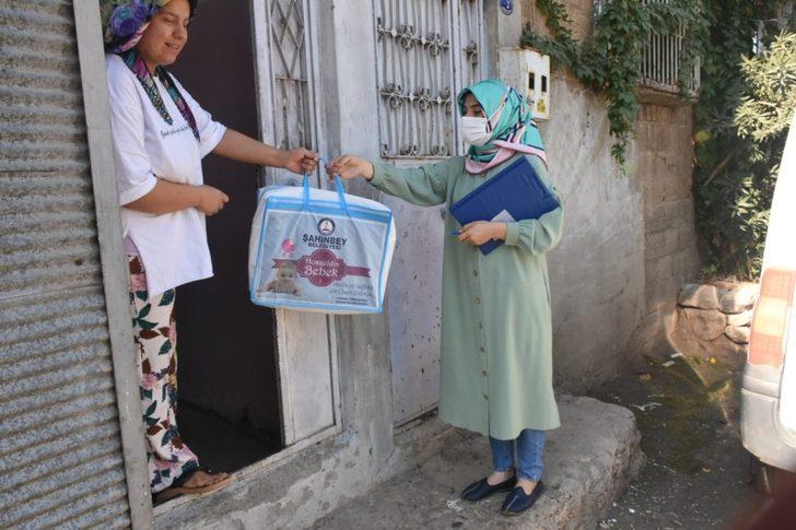 Şahinbey’de 125 bin bebeğe "hoş geldin" bebek hediyesi G4