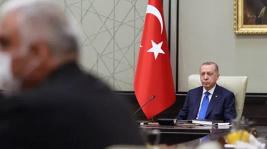 G&ouml;zler bu toplantıda! Cumhurbaşkanlığı Kabinesi toplandı