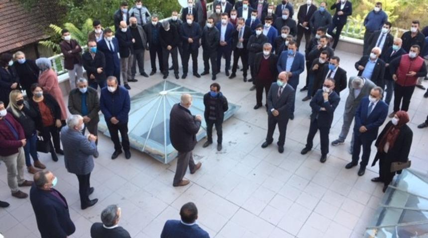 AK Parti&rsquo;de koordinat&ouml;rler adaylarla g&ouml;r&uuml;ş&uuml;yor