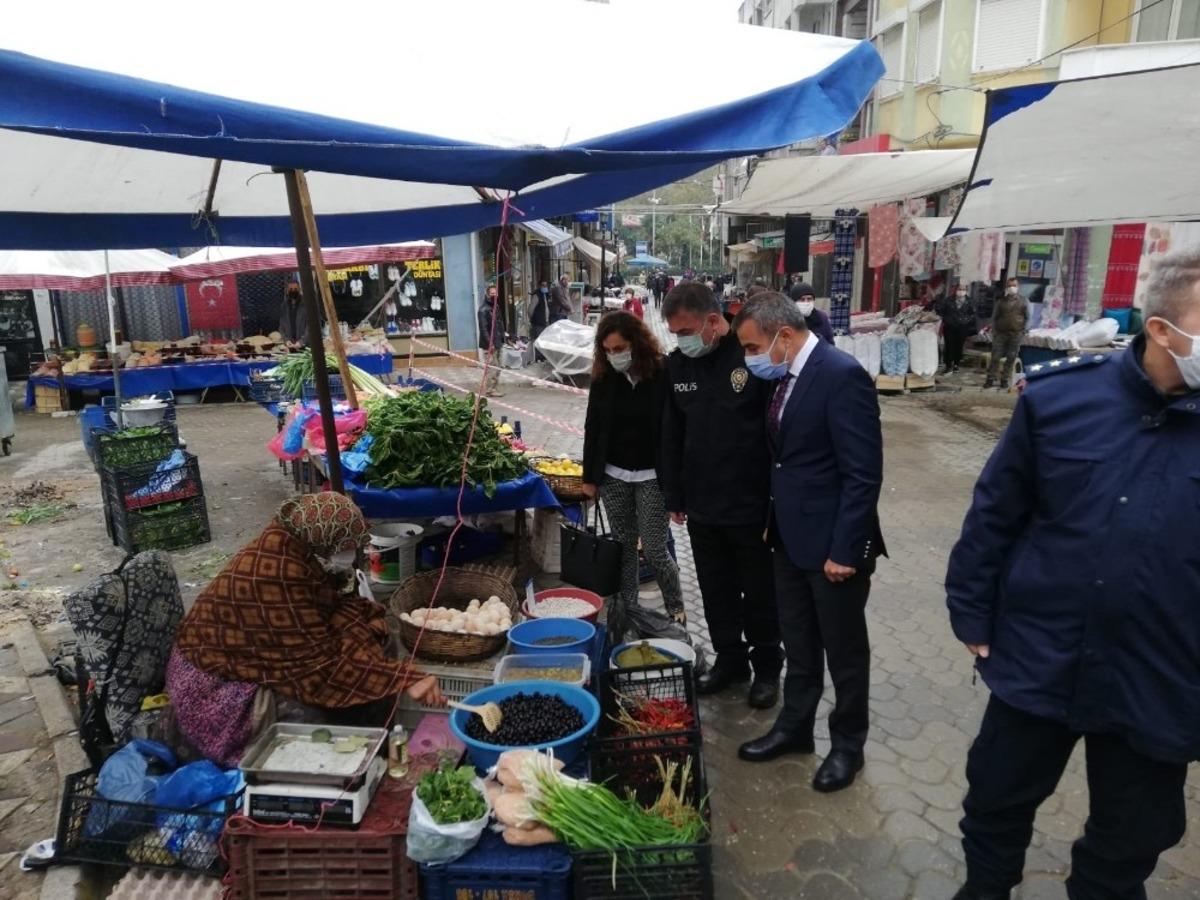 Kaymakam Atasoy, pazarı denetledi