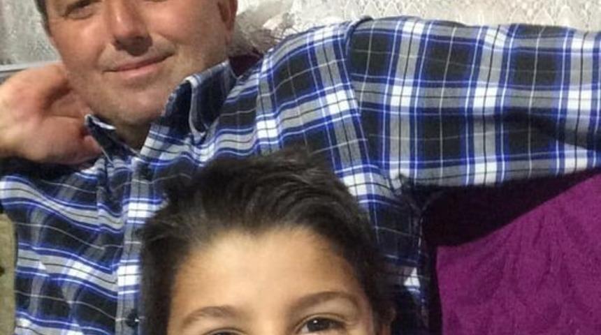 9 yaşındaki &ccedil;ocuk trakt&ouml;rdeki makine &uuml;zerine d&uuml;şerek hayatını kaybetti