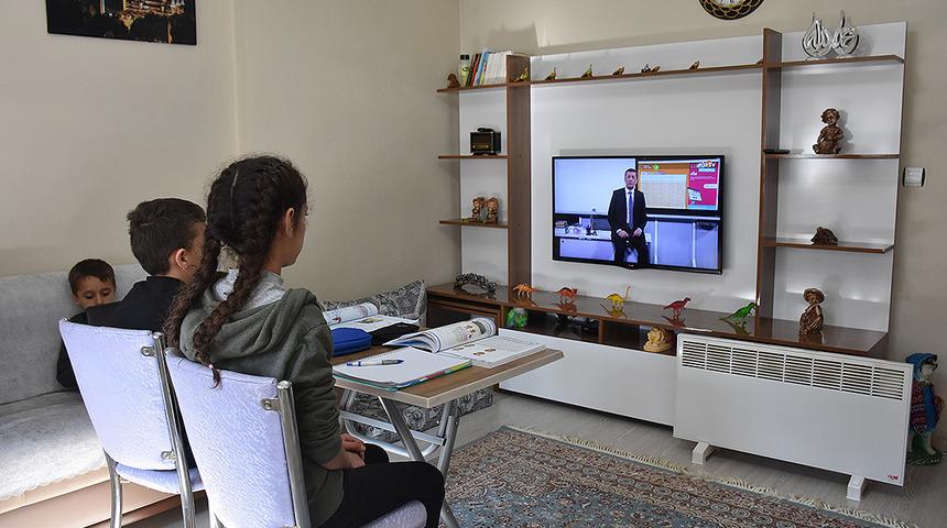 Son dakika! MEB'den 'uzaktan eğitim' a&ccedil;ıklaması