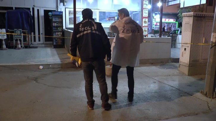 Karnını doyurmak için oturduğu kokoreççide ayağından vuruldu G2