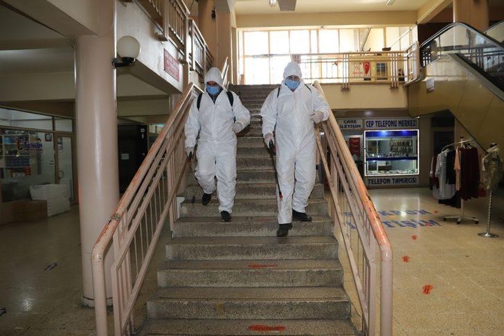 Erzincan’da vatandaşların yoğun olarak kullandığı alanlar dezenfekte edildi G3