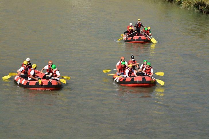 Müdür Yıldırım: “Hakkari’de güzel şeyler oluyor” G2