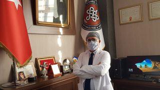 Uzmanından kritik uyarı! 'Gerekirse evde de maskeyle oturun'