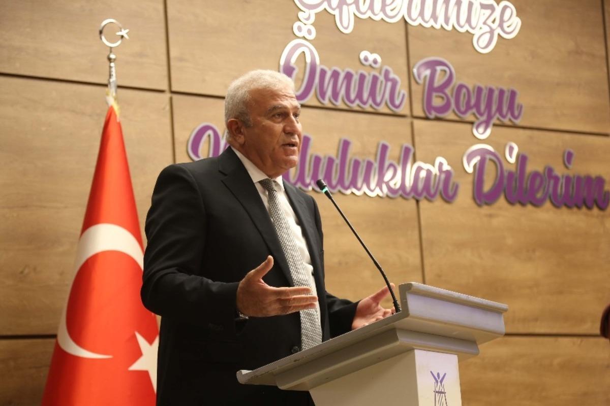 Başkan Atay, &ldquo;Efeler&rsquo;deki binaların 4&rsquo;te 3&rsquo;&uuml; depreme dayanıksız&rdquo;