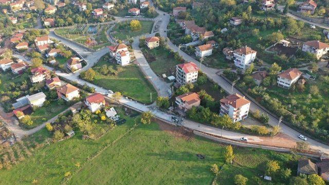 Başiskele’de üst yapı çalışmaları devam ediyor