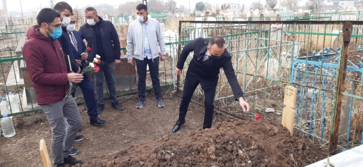 Ali Beyazoğlu mezarı başında anıldı