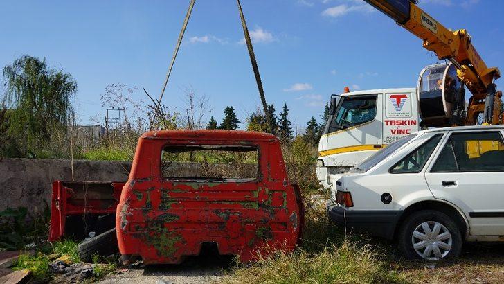 O ilçede hurda araçlar tek tek toplanıyor G3
