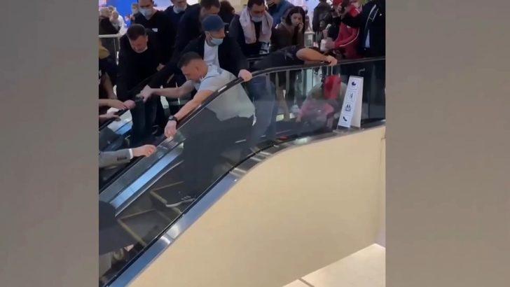 Rusya’da eli merdivenlere sıkışan çocuk için seferberlik G1