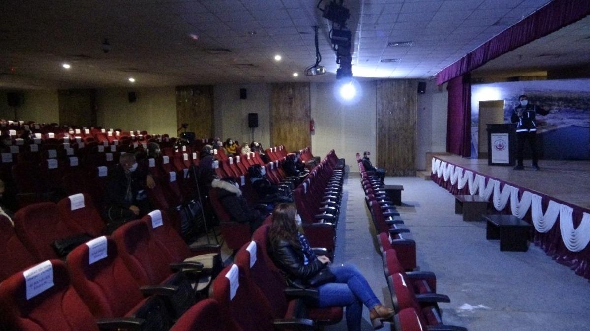 Van&rsquo;da &ldquo;En iyi Narkotik Polisi Anne Projesi&rdquo; hayata ge&ccedil;irildi