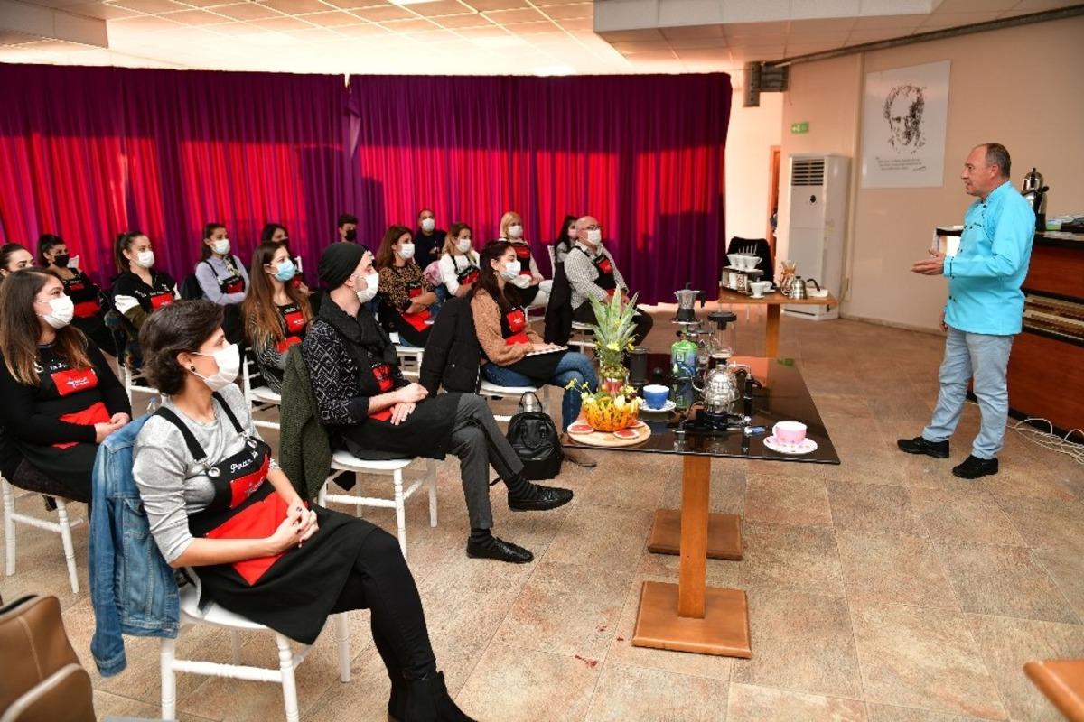 &Ccedil;iğli Belediyesinin istihdama destek kursları s&uuml;r&uuml;yor