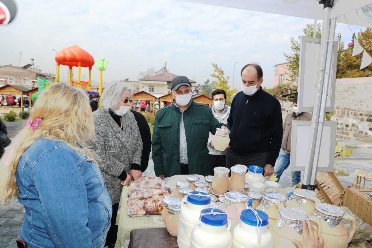 Başkan Yal&ccedil;ın, "Kadın girişimcilerin &ouml;n&uuml; a&ccedil;ık"