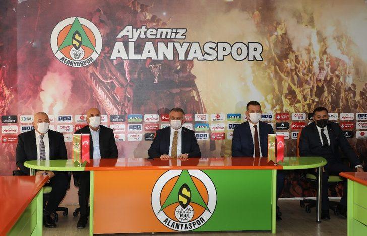 Antalya Valisi Yazıcı, Başkan Çavuşoğlu’nu kutladı G1