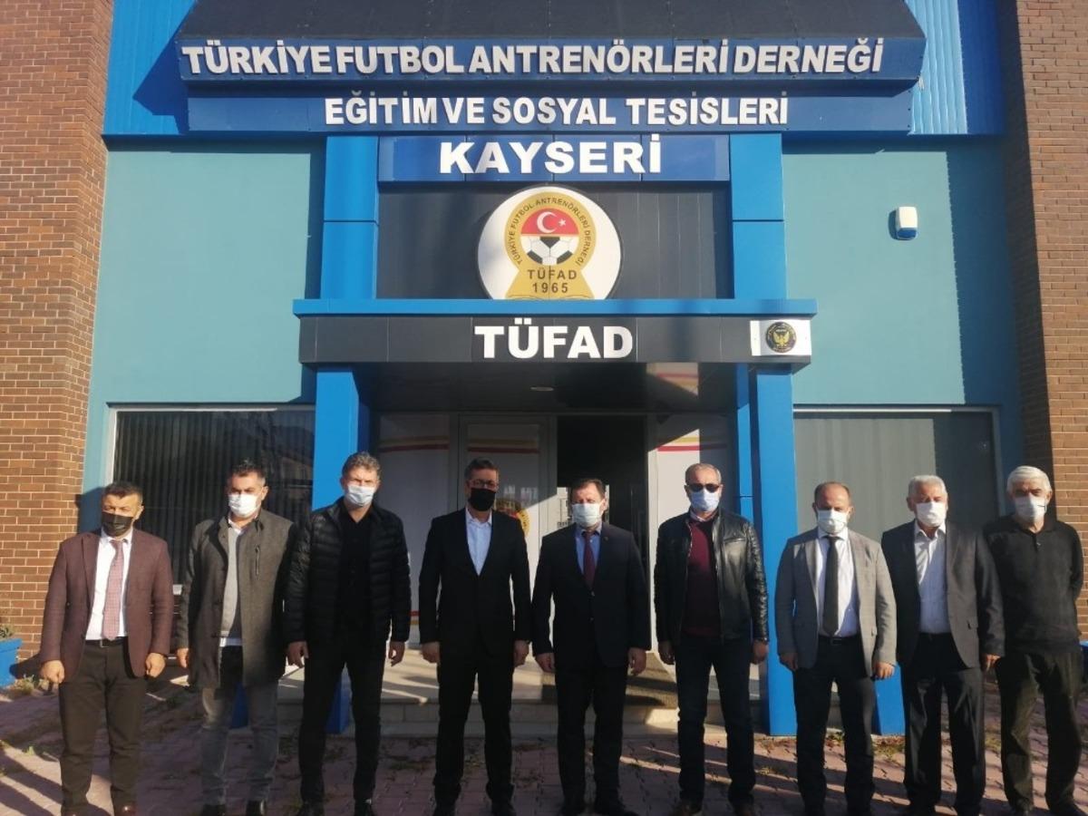 Gen&ccedil;lik ve Spor İl M&uuml;d&uuml;r&uuml; Ali İhsan Kabak&ccedil;ı T&Uuml;FAD&rsquo;ı ziyaret etti