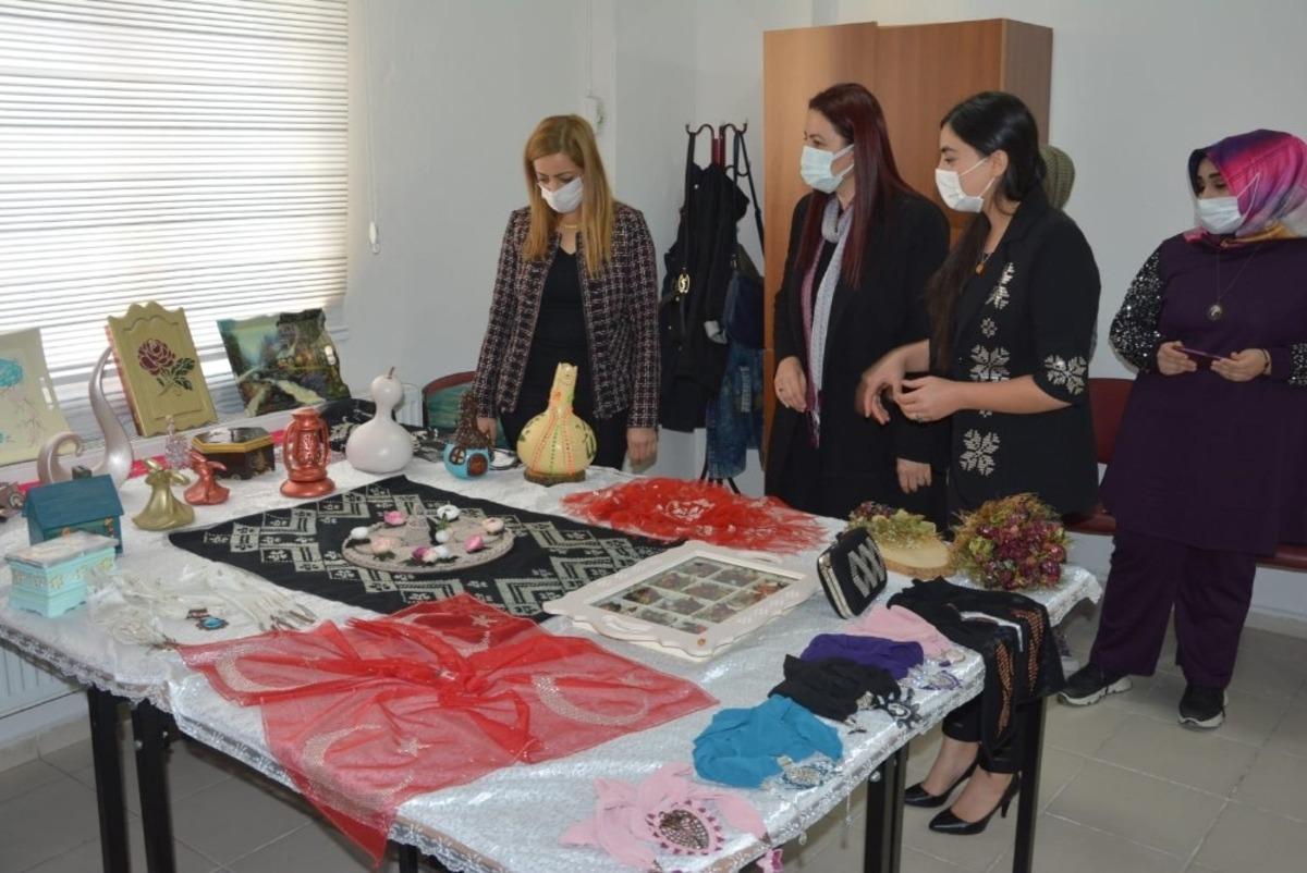 Siirt Valisi Hacıbektaşoğlu&rsquo;nun eşi, &Ccedil;ATOM&rsquo;da incelemelerde bulundu