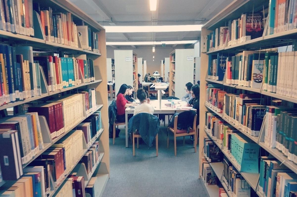 ZBE&Uuml; K&uuml;t&uuml;phanede basılı yayın sayısı 170 bini aştı