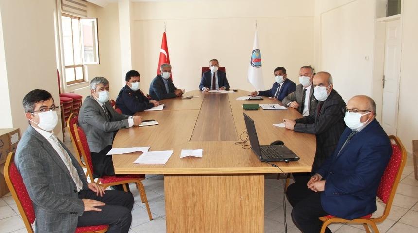 Tosya Kaymakamı korona vir&uuml;s yeni tedbirleri a&ccedil;ıkladı