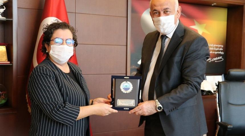 Başkan Tuncel&rsquo;den, Dekan Gen&ccedil;&rsquo;e teşekk&uuml;r