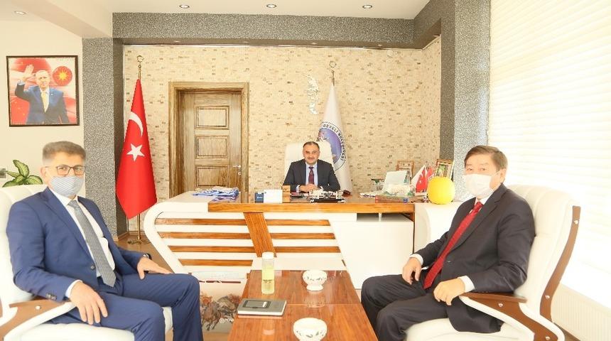 T&Uuml;RKSOY&rsquo;DAN Başkan Cabbar&rsquo;a ziyaret