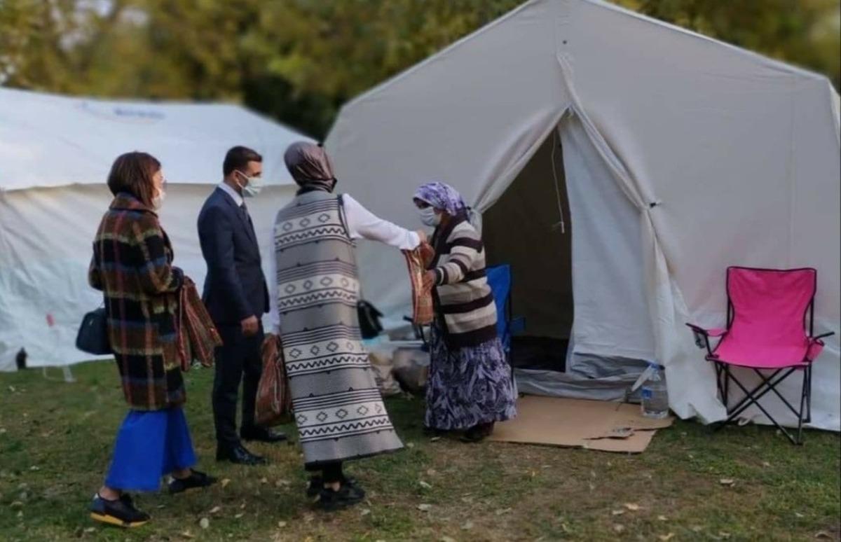 TEKDER, İzmirli depremzedelere yardıma devam ediyor