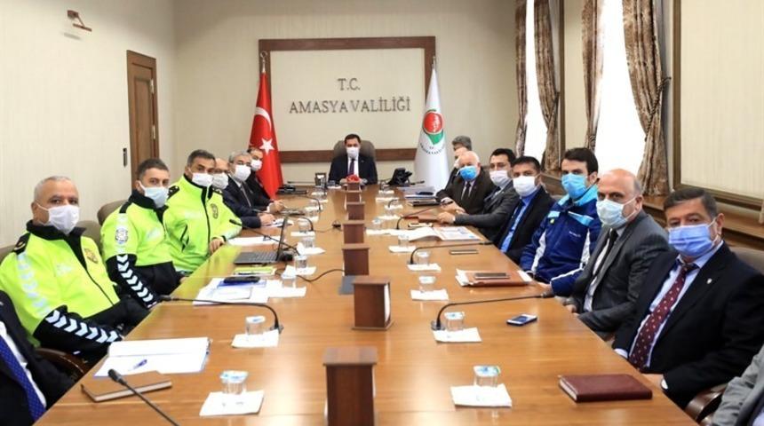 Amasya’da kışın uygulanacak trafik tedbirleri masaya yatırıldı
