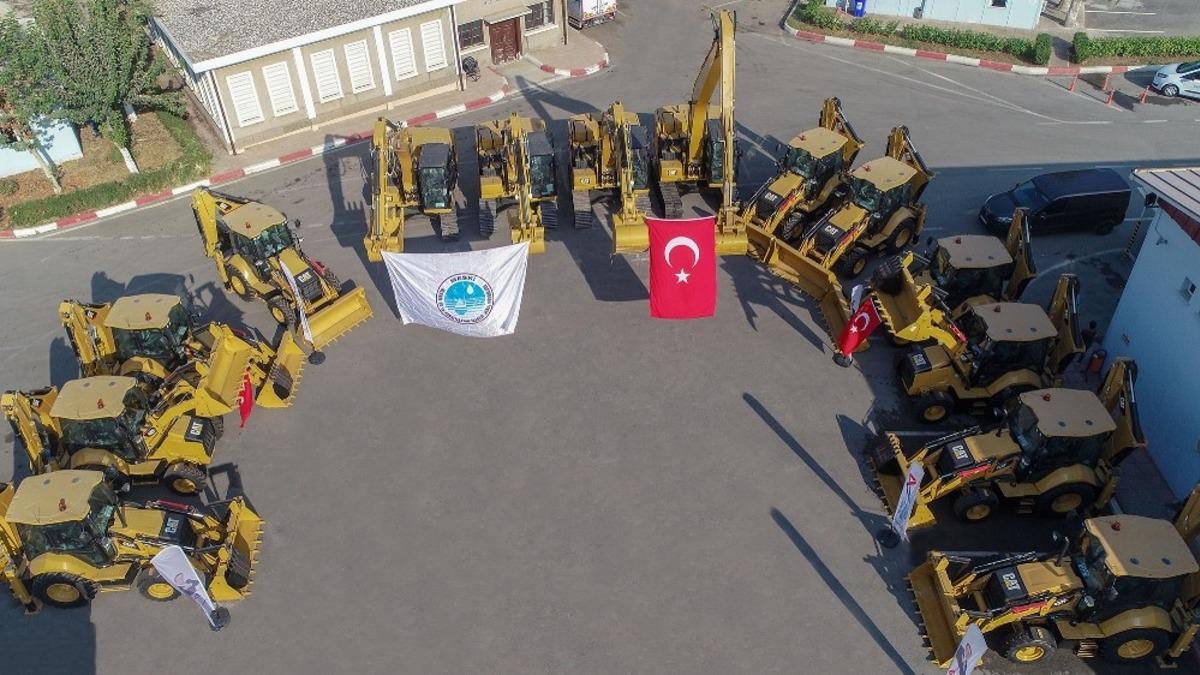B&uuml;y&uuml;kşehir Belediyesi 79 iş makinesiyle ara&ccedil; filosunu g&uuml;&ccedil;lendirdi