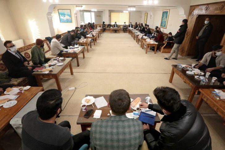 Kaymakam Aslan esnafı dinledi, gençlerle bir araya geldi G5