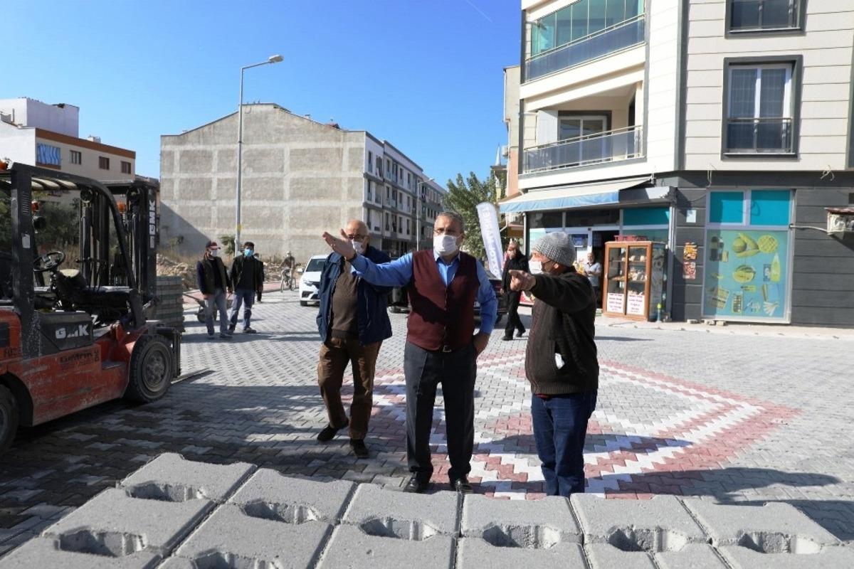 Muradiye&rsquo;de yol d&uuml;zenleme &ccedil;alışmaları s&uuml;r&uuml;yor