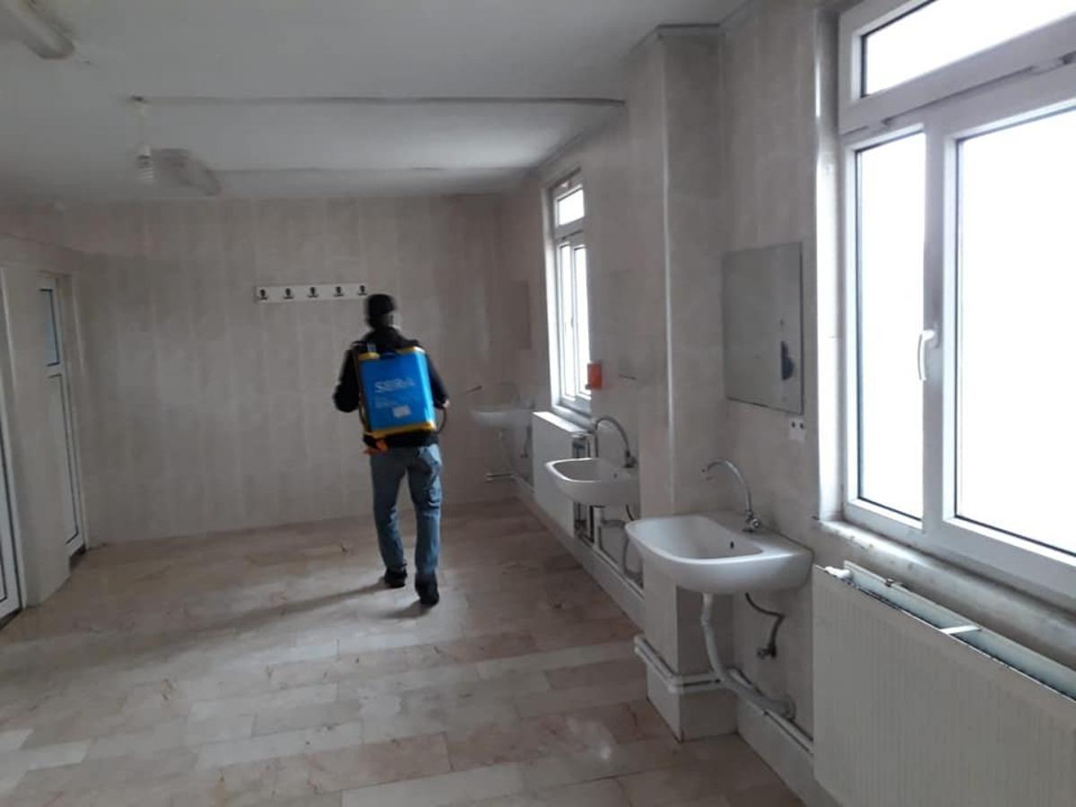 Dodurga&rsquo;da camiler ve umuma a&ccedil;ık alanlarda dezenfekte işlemi