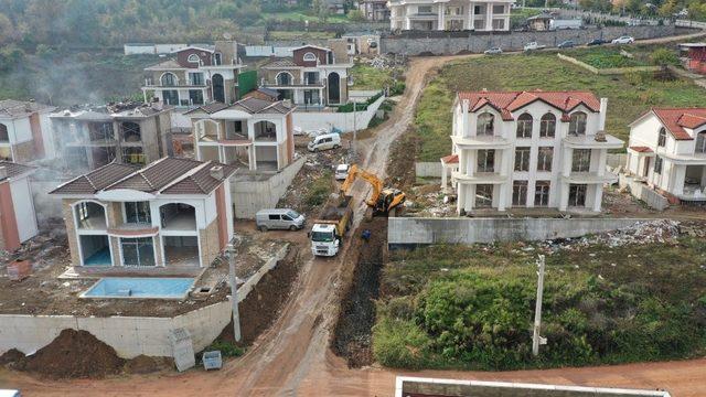 Başiskele’de yol çalışmaları aralıksız sürüyor