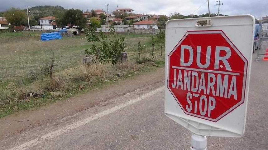 Karantinadaki köye gizlice girmeye çalışan 2 kişi yakalandı