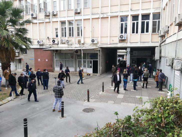 Koronadan hayatını kaybeden hastane personeli, iş arkadaşları tarafından anıldı G5