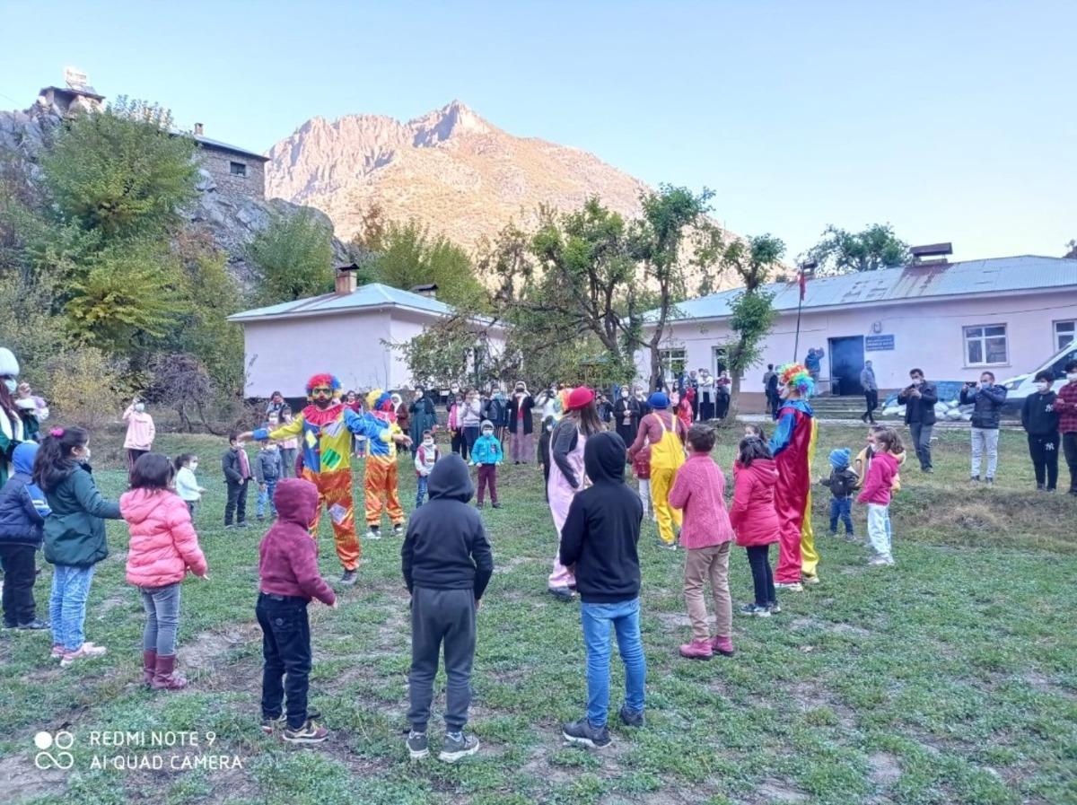 Hakkari&rsquo;de &lsquo;Merkezim Her Yerde&rsquo; projesi