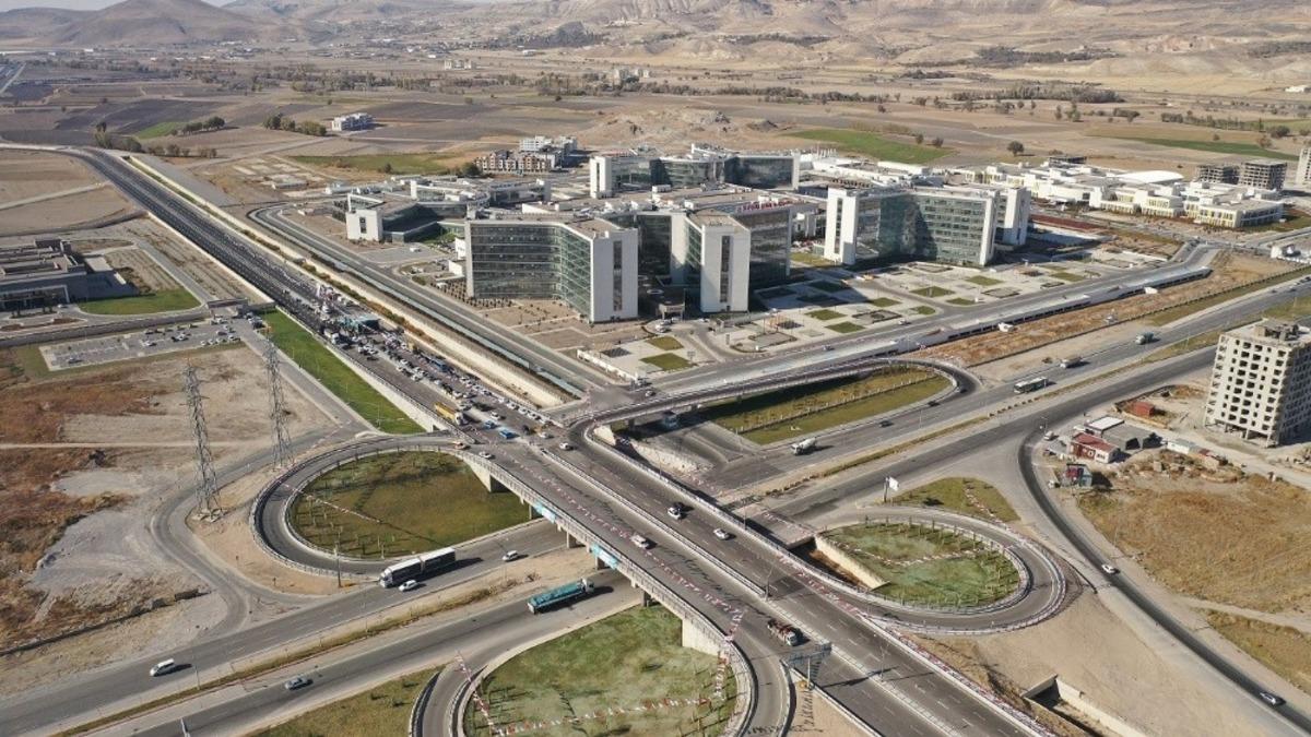 25 milyon TL&rsquo;ye mal olan bağlantı yolu hizmete a&ccedil;ıldı