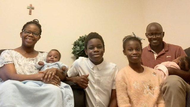 İngiltere’de hamile kadın ikiz doğurunca komadan uyandı