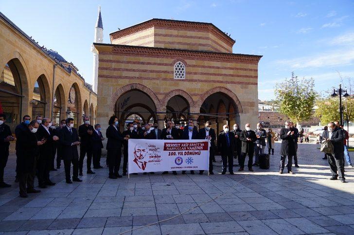 Mehmet Akif Ersoy’un Nasrullah Vaazının 100. yıldönümü anıldı G1