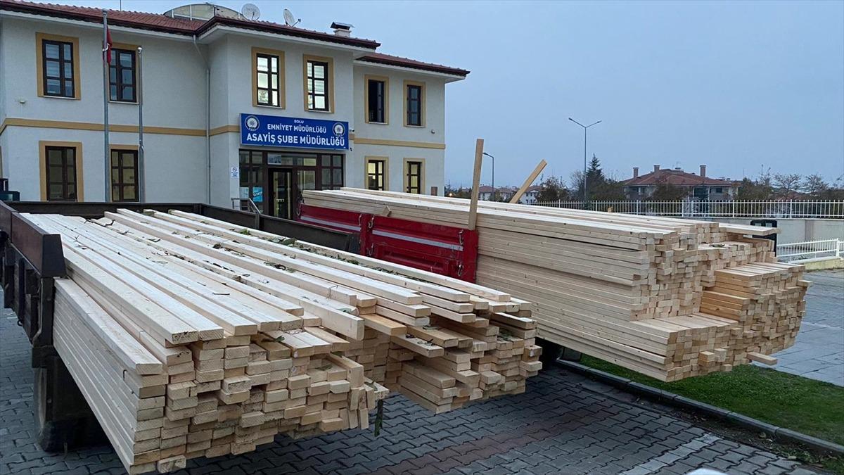 G&Uuml;NCELLEME - Bolu'da &ccedil;aldıkları keresteleri 10 kişiye satan 4 kişiden 2'si tutuklandı