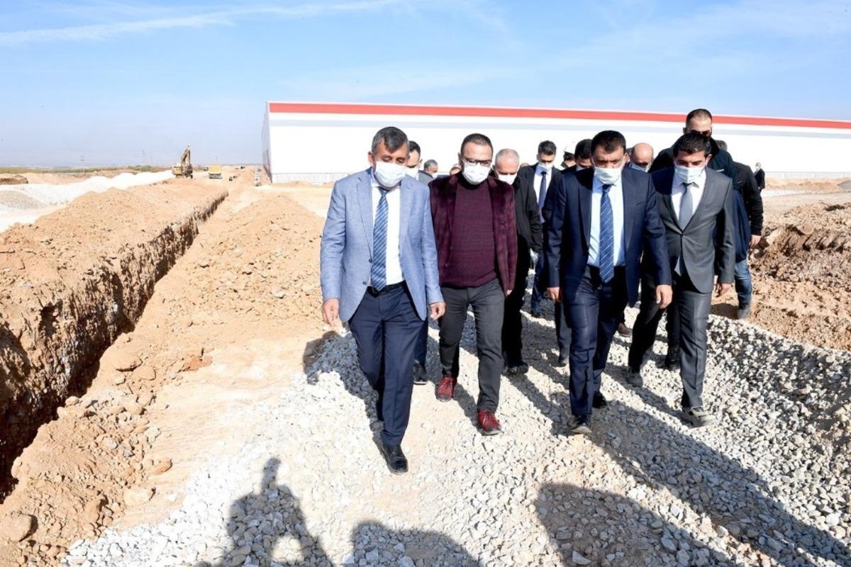 G&uuml;rkan&rsquo;dan Kızılay &uuml;retim tesisine ziyaret